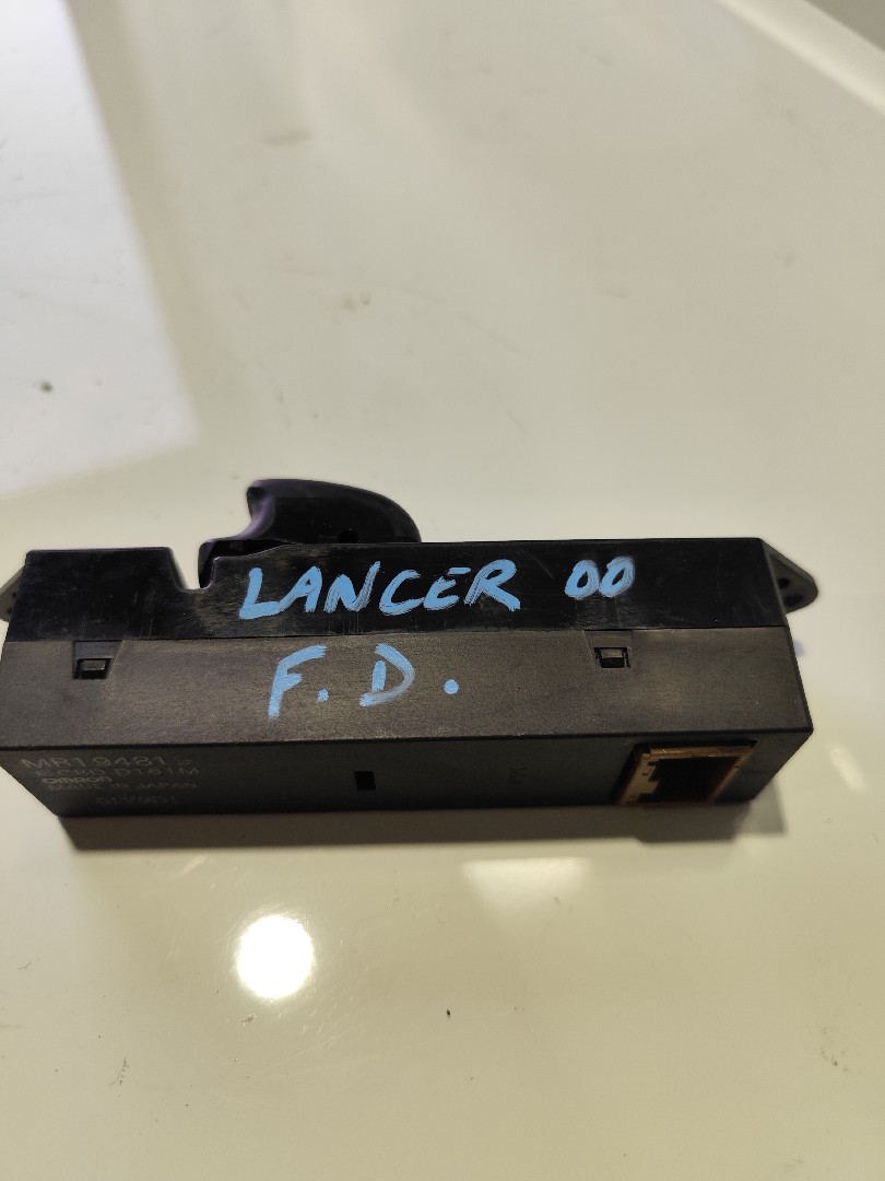 Interruptores de vidros MITSUBISHI LANCER VI (CJ_, CP_) | 95 - 03 Imagem-2