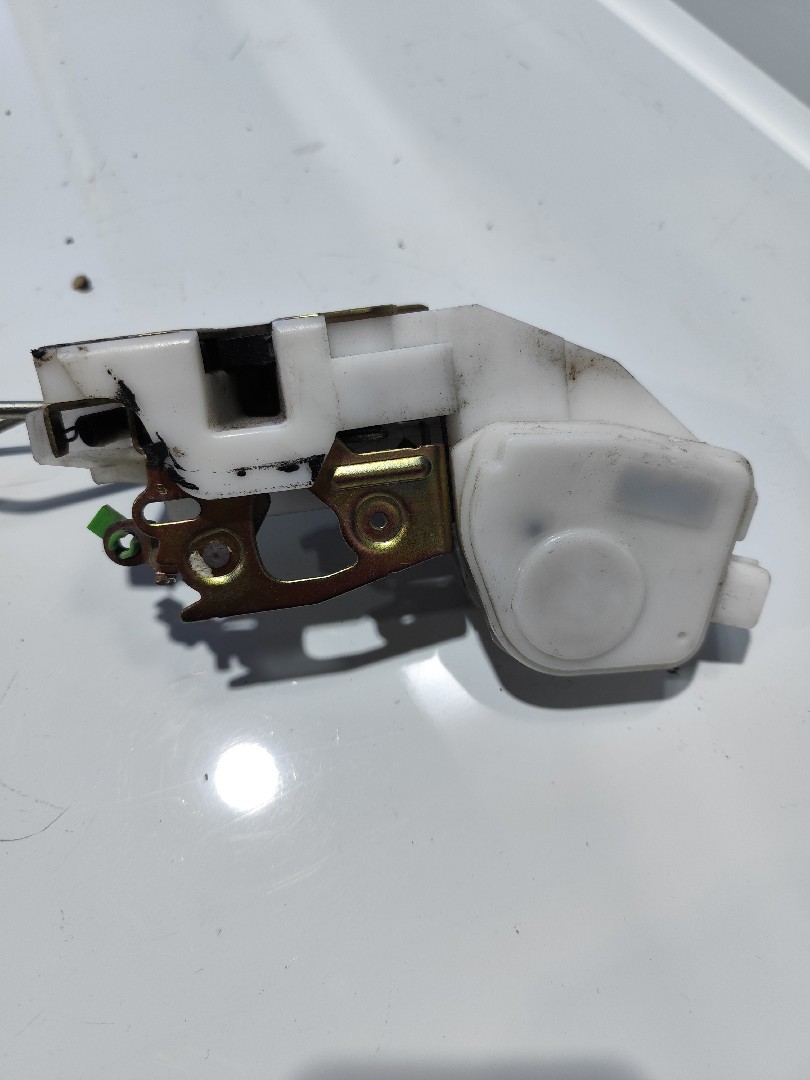 Fecho da Porta Frente Dto MITSUBISHI LANCER VI (CJ_, CP_) | 95 - 03 Imagem-3