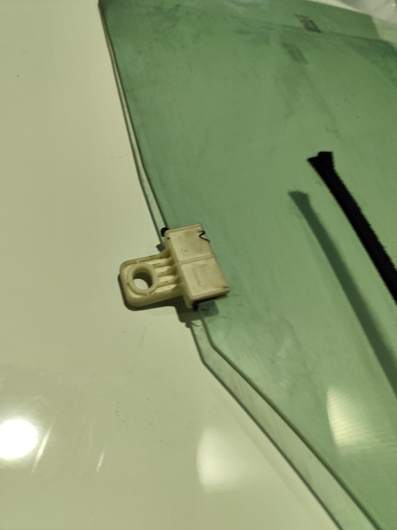 Vidro Frente Direito RENAULT MEGANE III Coupé (DZ0/1_) | 08 -  Imagem-3