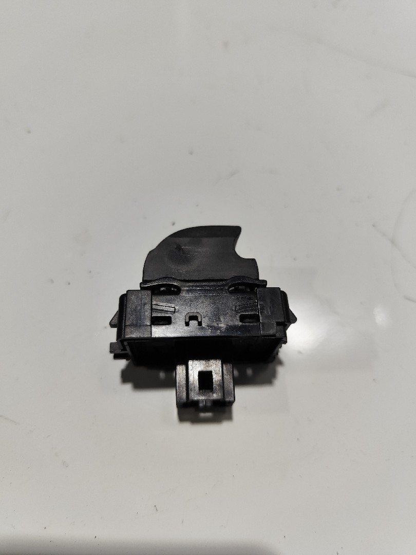 Interruptores de vidros RENAULT MEGANE III Coupé (DZ0/1_) | 08 -  Imagem-1