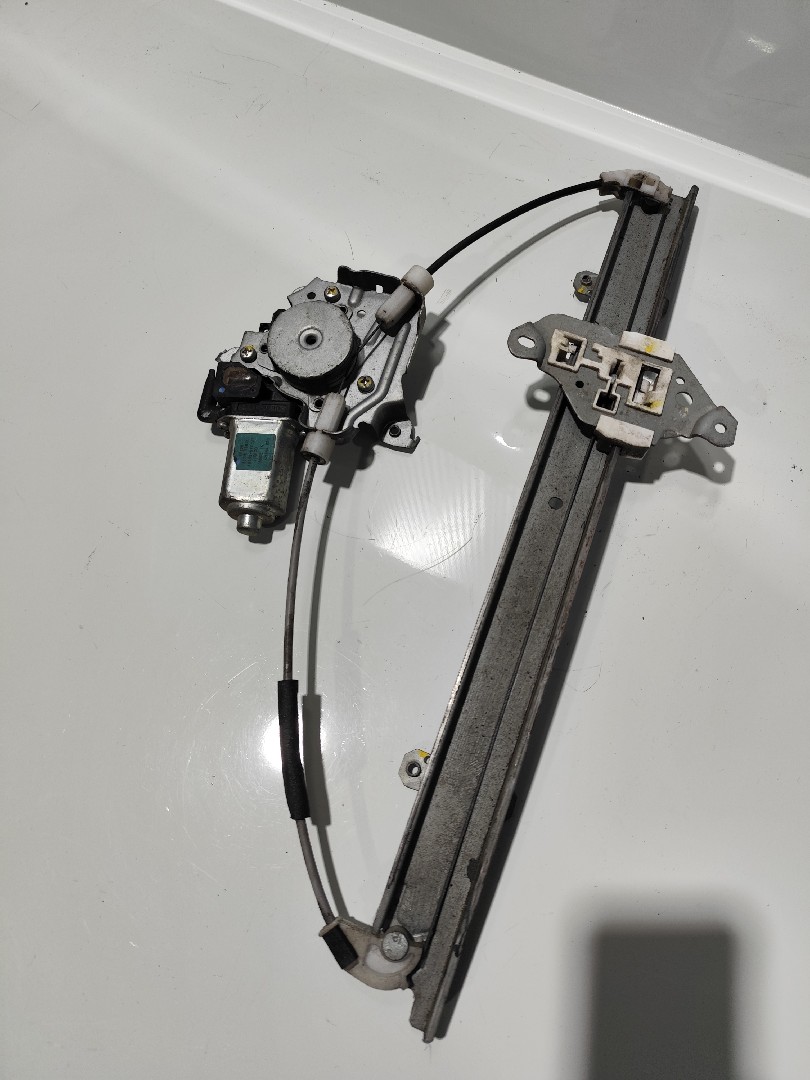 Elevador Frente Dto Electrico NISSAN TIIDA Hatchback 