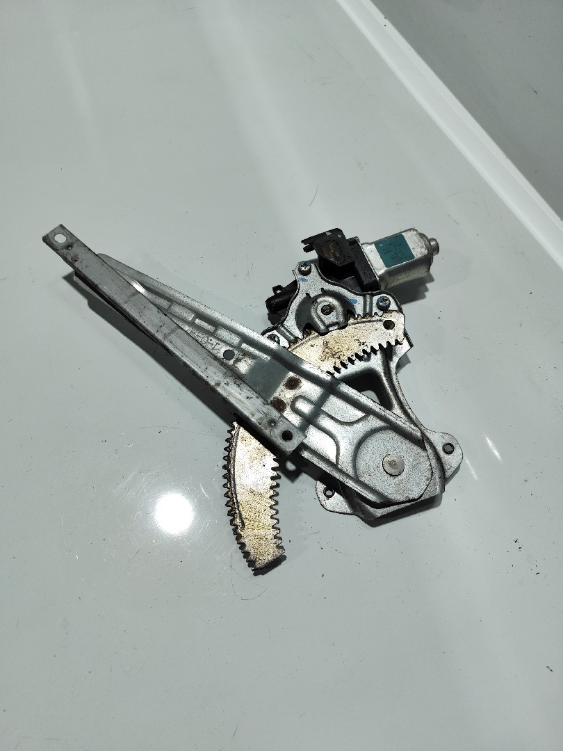 Elevador Trás Dto Electrico NISSAN TIIDA Hatchback 