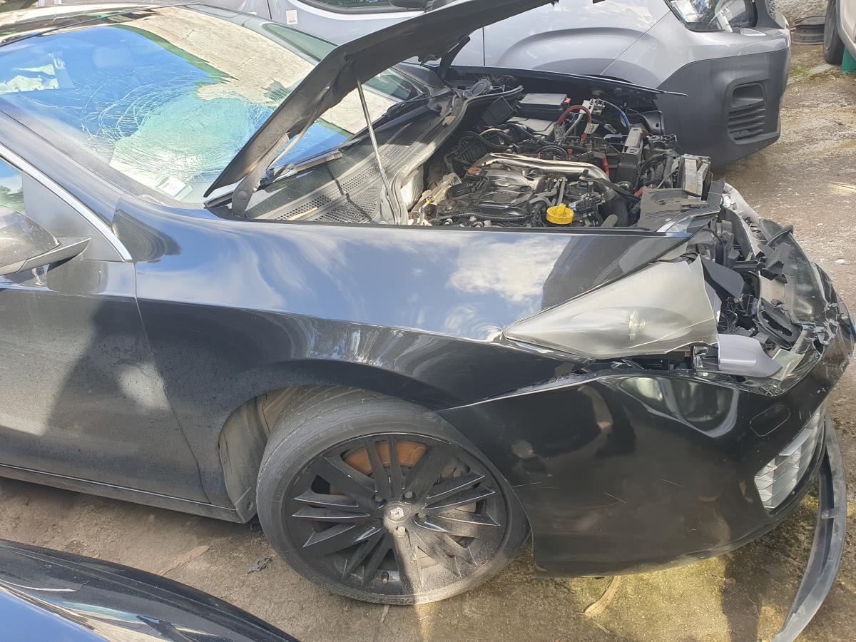 Parafango Anteriore Destro RENAULT LAGUNA Coupé (DT0/1) | 08 - 15