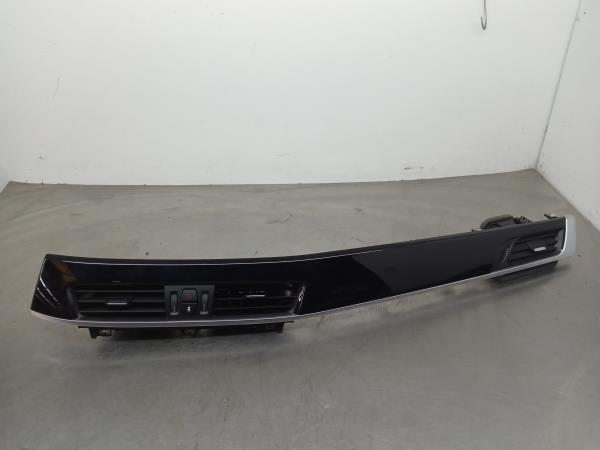 Friso Interior do Tablier BMW X1 (F48) | 14 - 
