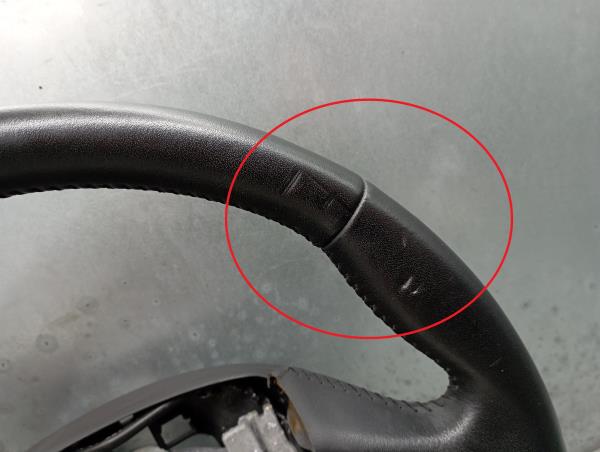 Volante: RENAULT MEGANE III Hatchback - 609581499 - View #6