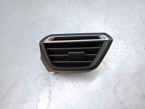 Dashboard Right Air Outlet Vent PEUGEOT 208 II (UB_, UP_, UW_, UJ_) | 19 - 