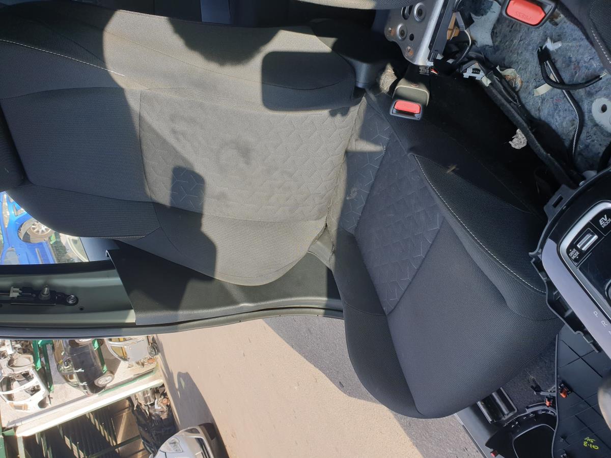 Sitze Komplett / Polster TOYOTA COROLLA Hatchback (_E21_) | 18 -  Imagem-3
