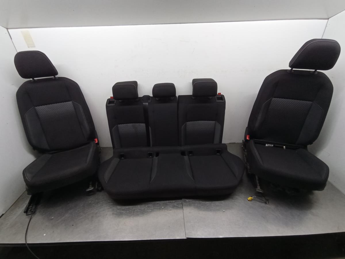 Seats Set / Upholstery VOLKSWAGEN POLO (AW1, BZ1) | 17 - 