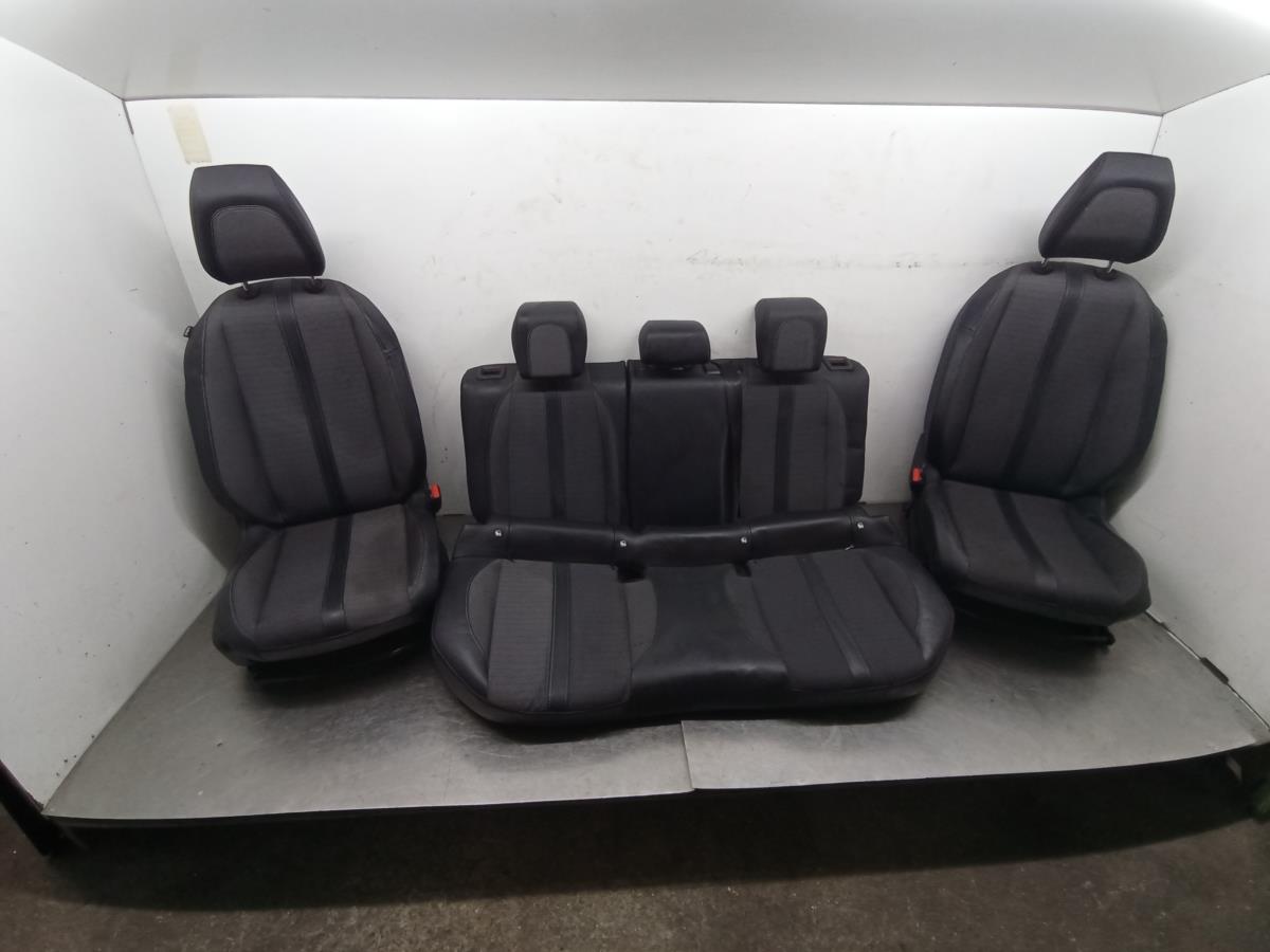 Seats Set / Upholstery PEUGEOT 208 II (UB_, UP_, UW_, UJ_) | 19 - 