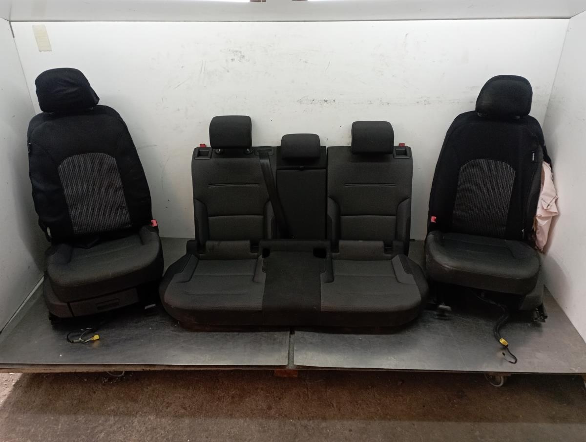 Seats Set / Upholstery VOLKSWAGEN GOLF VII (5G1, BQ1, BE1, BE2) | 12 - 