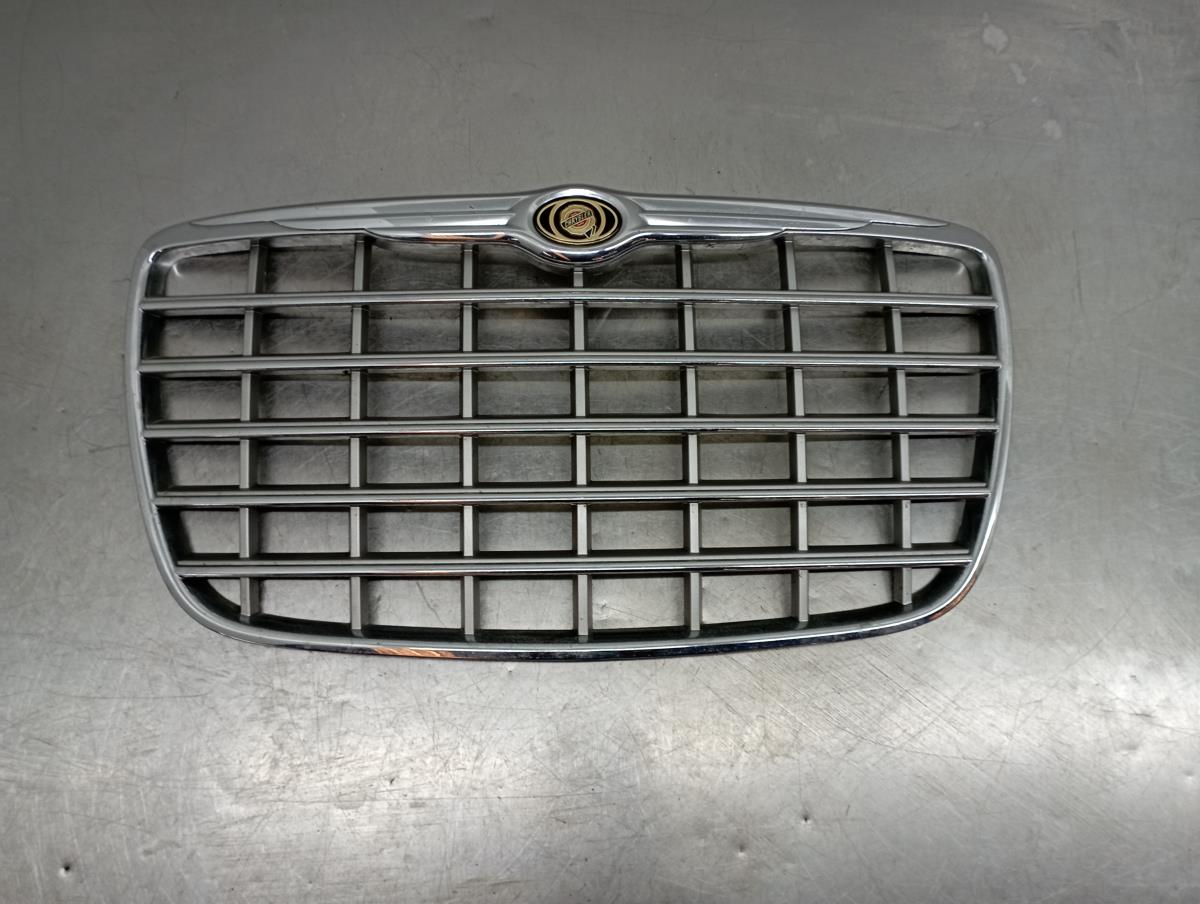 Front Grille CHRYSLER 300 C Touring (LX, LE) | 04 - 10