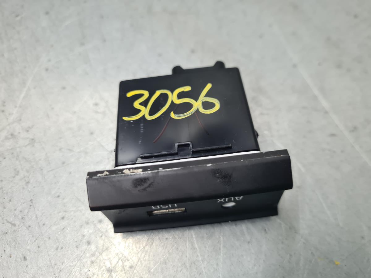 USB/AUX Module KIA PICANTO (JA) | 17 - 