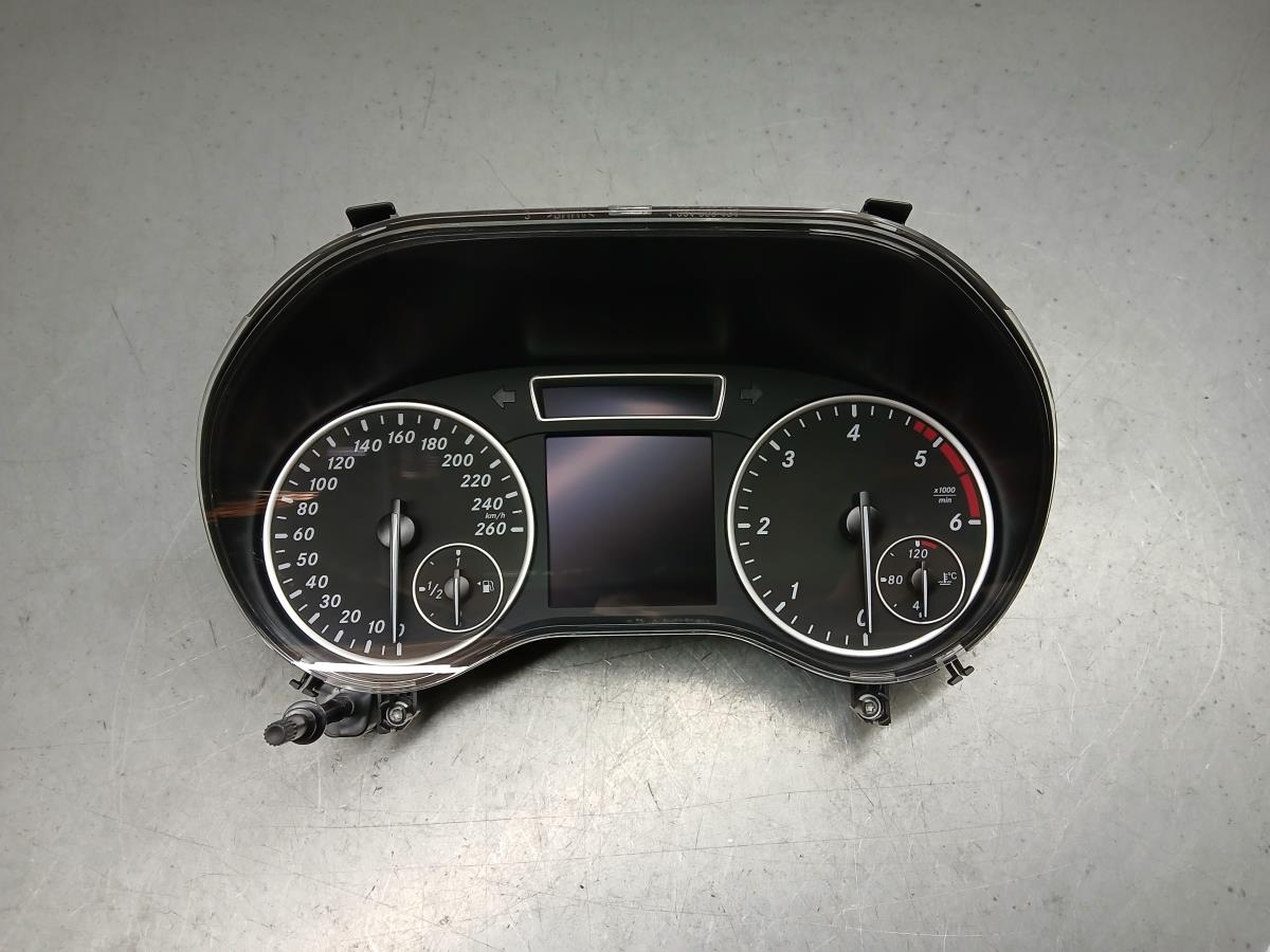 Quadro Strumenti MERCEDES-BENZ A-CLASS (W176) | 12 - 18