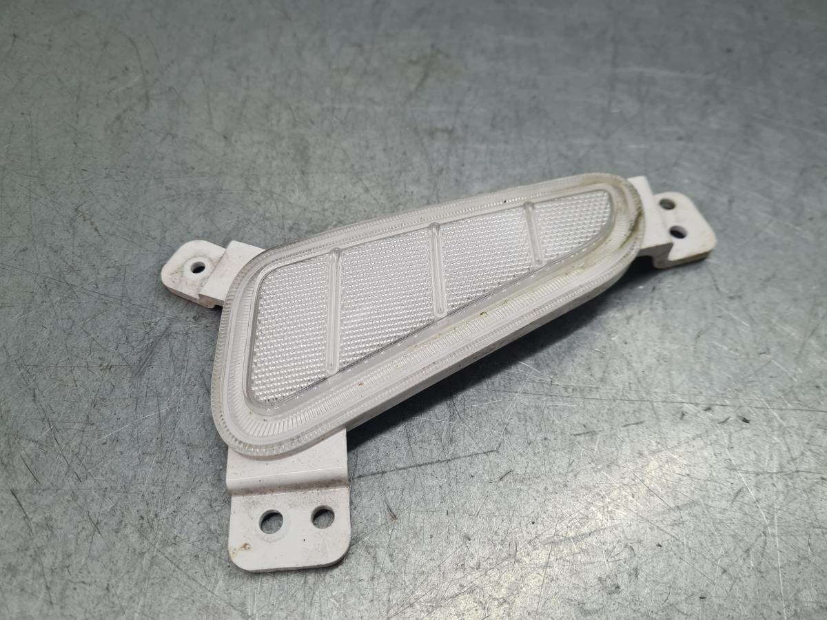 Right Front Reflector HYUNDAI KONA (OS) | 17 - 