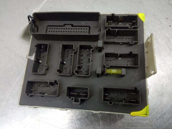 Fuse Box FORD TRANSIT CONNECT (P65_, P70_, P80_) | 02 - 