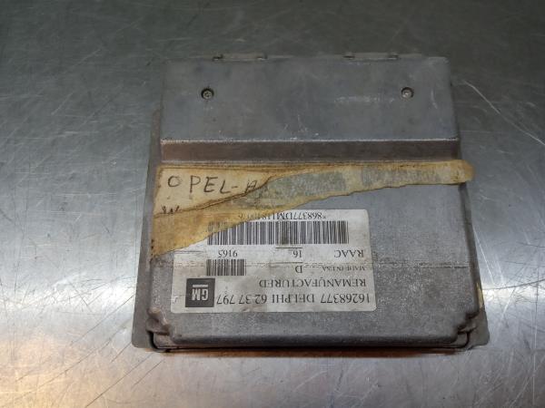 Engine Control Unit (ECU) OPEL ASTRA G três volumes (T98) | 98 - 09