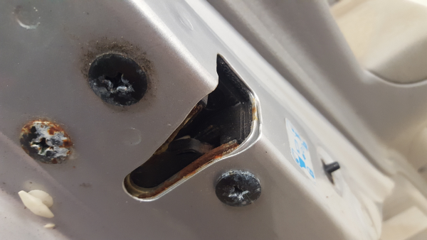 Rear Left Door Lock KIA SORENTO I (JC) | 02 - 