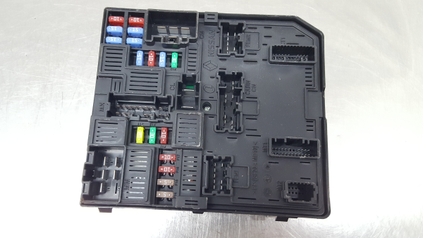 Fuse Box para RENAULT KADJAR - Servcarros