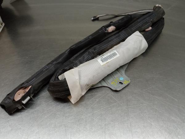 Right Roof Curtain Airbag PEUGEOT 3008 Veículo multiuso (0U_) | 09 - 17