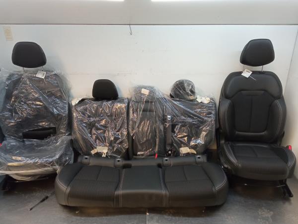 Seats Set / Upholstery RENAULT KADJAR (HA_, HL_) | 15 - 
