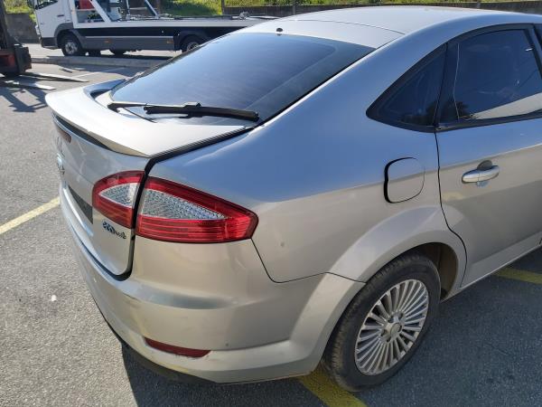 Painel Trás Dto FORD MONDEO IV (BA7) | 07 - 15