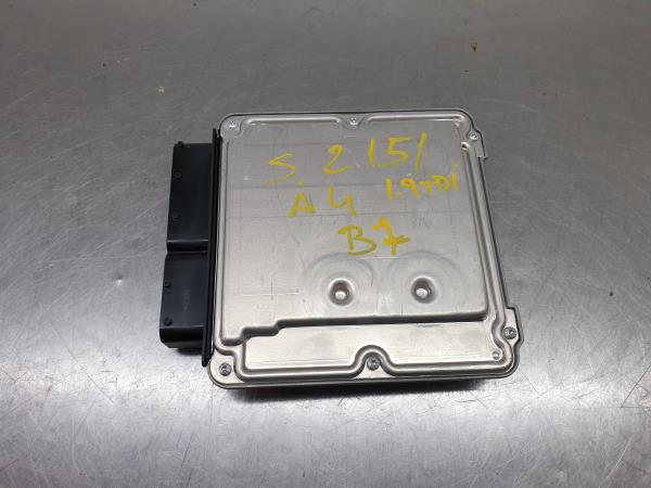 Engine Control Unit (ECU) AUDI A4 (8EC, B7) | 04 - 08