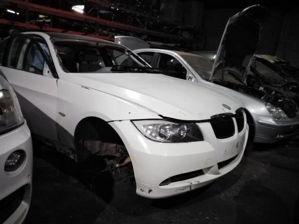 Durchgehender Front BMW 3 (E90) | 04 - 12