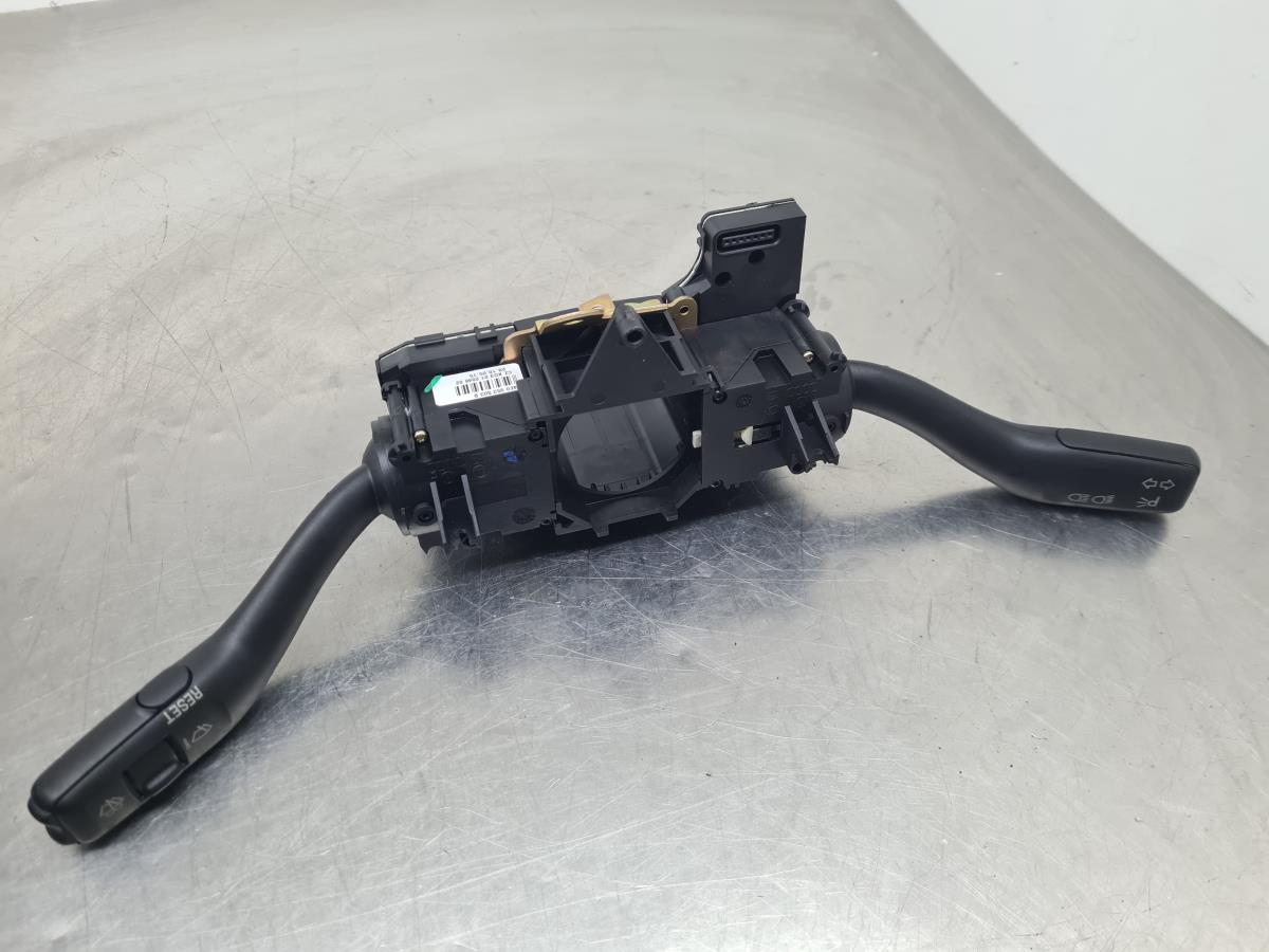 Steering Column Stalk AUDI A4 (8EC, B7) | 04 - 08