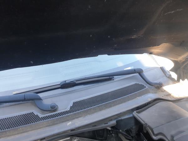 Braccio Tergicristallo Anteriore Sinistro LAND ROVER DISCOVERY III (L319) | 04 - 09