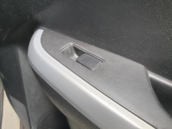 Interruttore Di Vetro Posteriore Destra SUZUKI VITARA (LY) | 15 - 