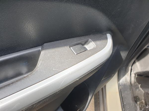 Interruttore Di Vetro Posteriore Sinistra SUZUKI VITARA (LY) | 15 - 