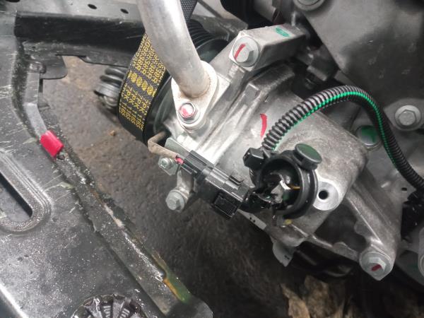 Air conditioning compressor para DACIA SANDERO III - Servcarros