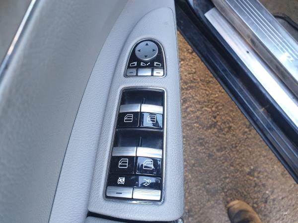 Left Front Window Switch MERCEDES-BENZ S-CLASS (W221) | 05 - 13