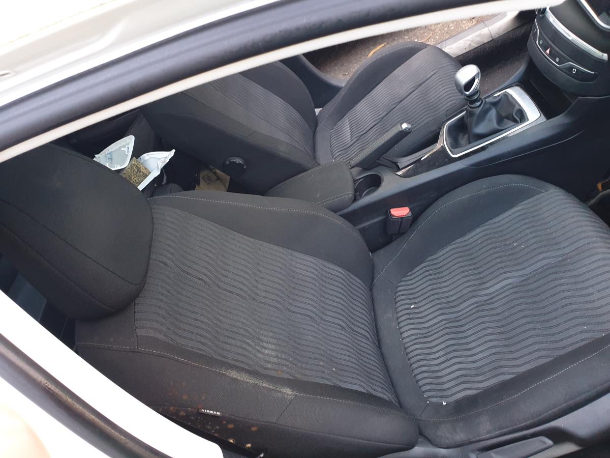 Front Right Seat PEUGEOT 308 II | 13 - 