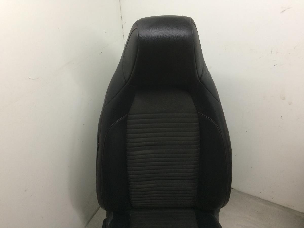 Sitze Komplett / Polster MERCEDES-BENZ GLA-CLASS (X156) | 13 - 