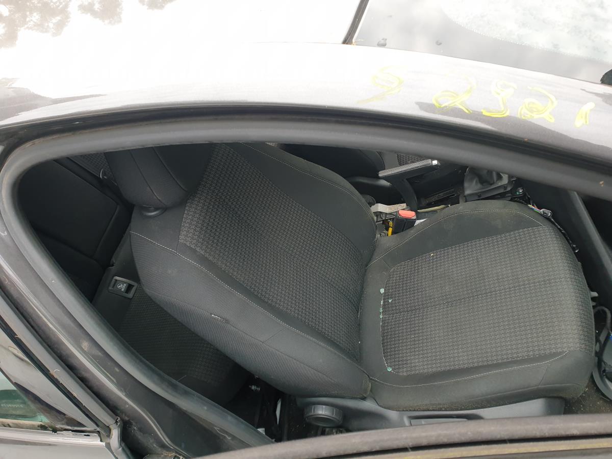 Front Right Seat PEUGEOT 308 II | 13 - 