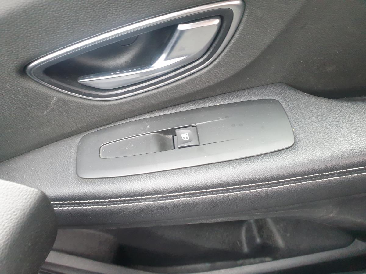 Right Front Window Switch RENAULT SCÉNIC IV (J9_) | 16 - 
