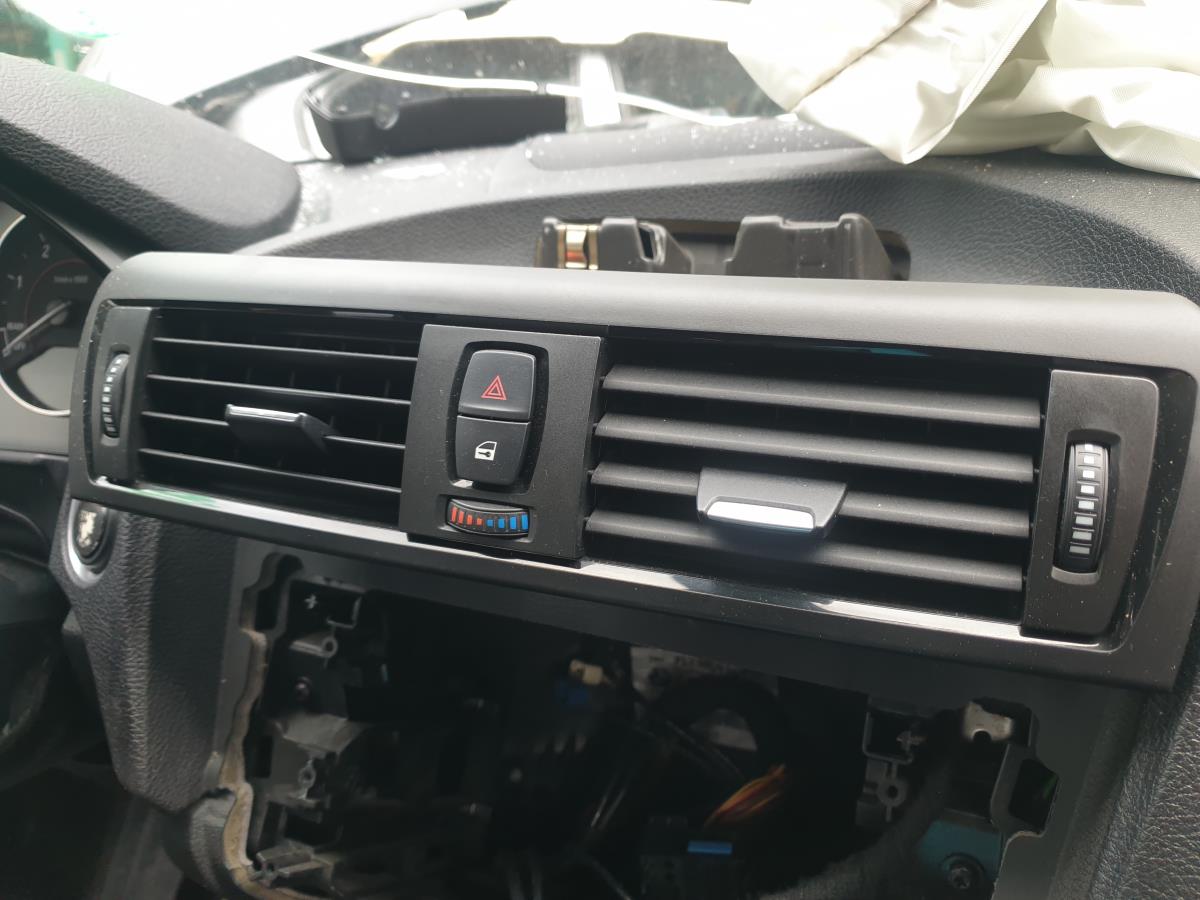 Luftauslass Klimaanlage Mitte BMW 1 (F20) | 11 - 19