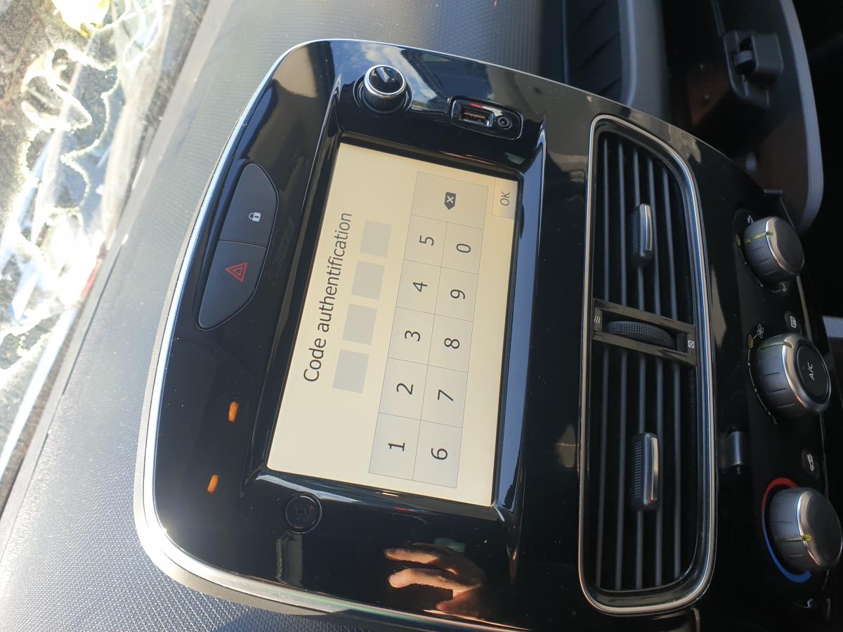 Auto Rádio GPS RENAULT CLIO IV (BH_) | 12 - 