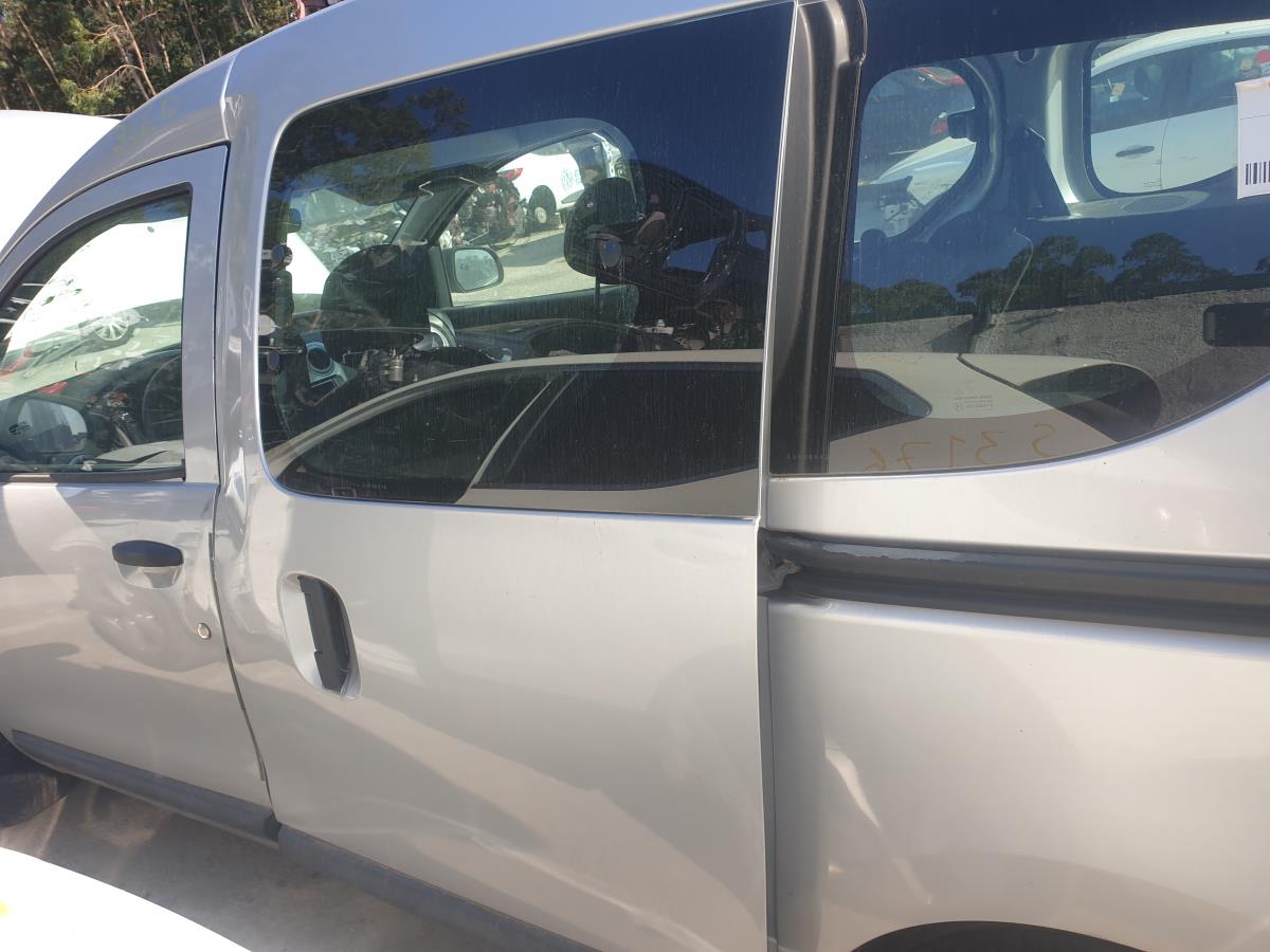 Puerta Corredera/Lateral Izquierda DACIA DOKKER Combi (KE_) | 12 - 