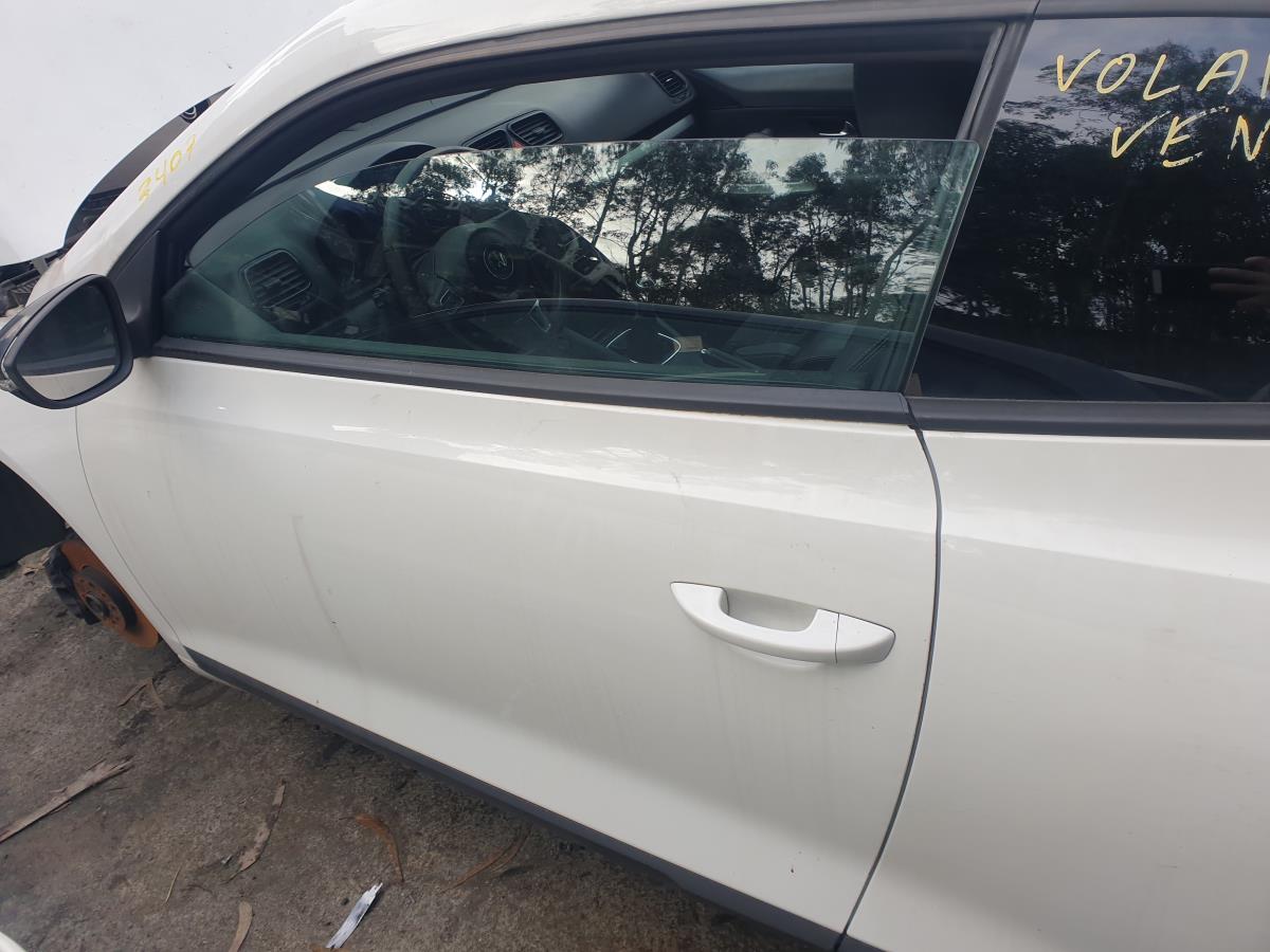 Porta Anteriore Sinistra VOLKSWAGEN SCIROCCO (137, 138) | 08 - 17