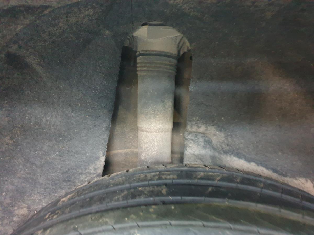 Right Rear Shock Absorber VOLKSWAGEN TIGUAN ALLSPACE (BW2) | 17 - 