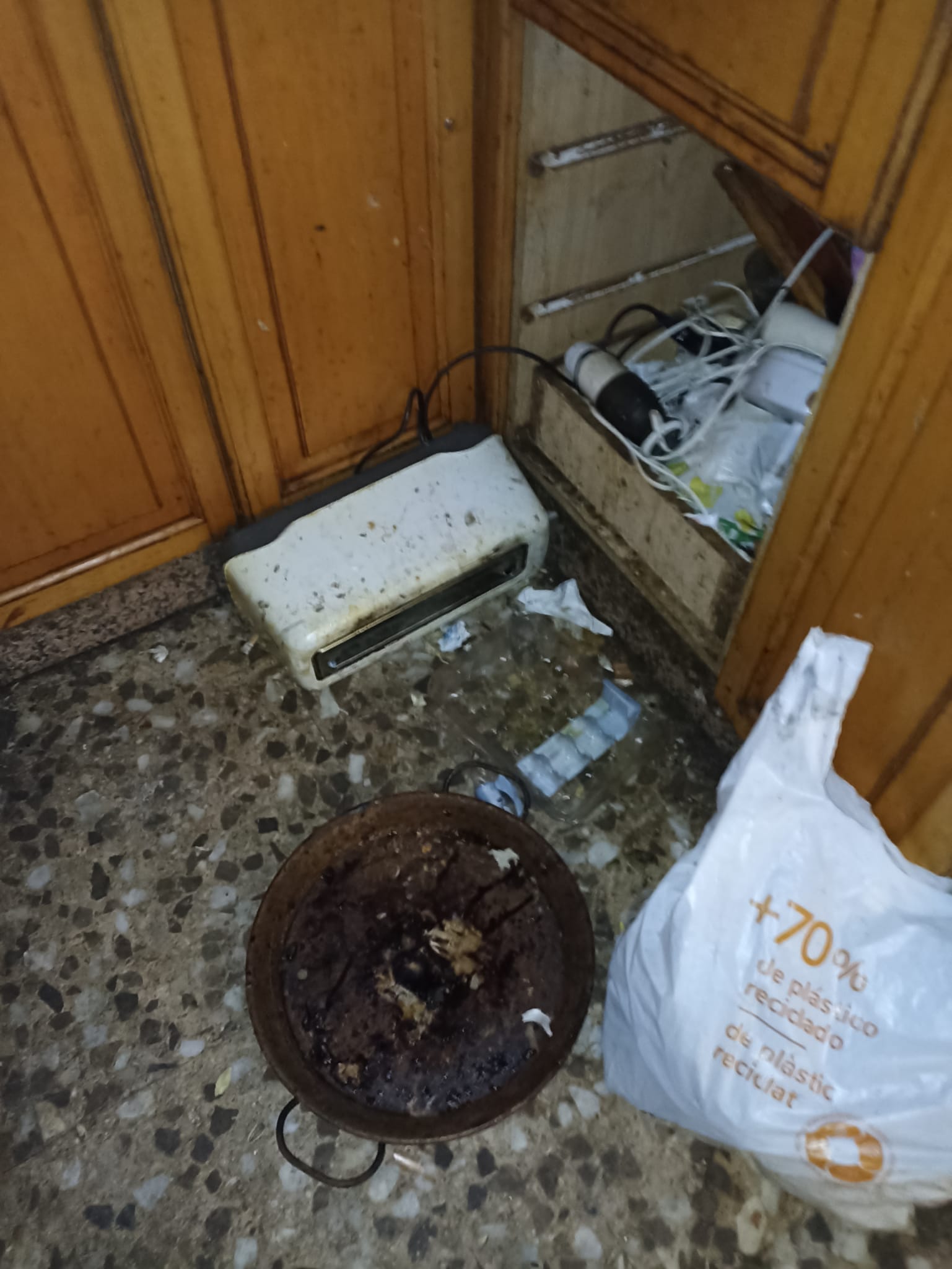 ¿Quieres vaciar un piso lleno de trastos y muebles viejos en Isòvol? Descubre cuánto tiempo te llevará con nosotros.