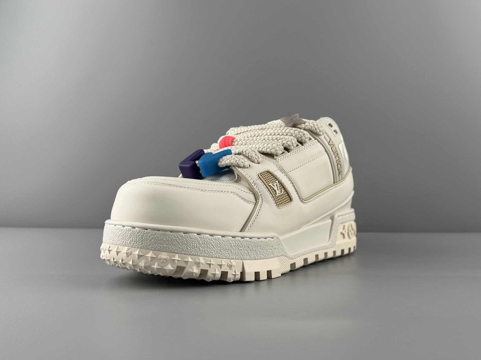 Maxi Puff on the market! You can freely compare it with the authentic one! Louis Vuitton Maxi Puff Sneakers π made with imported original factory leather. - Image 7