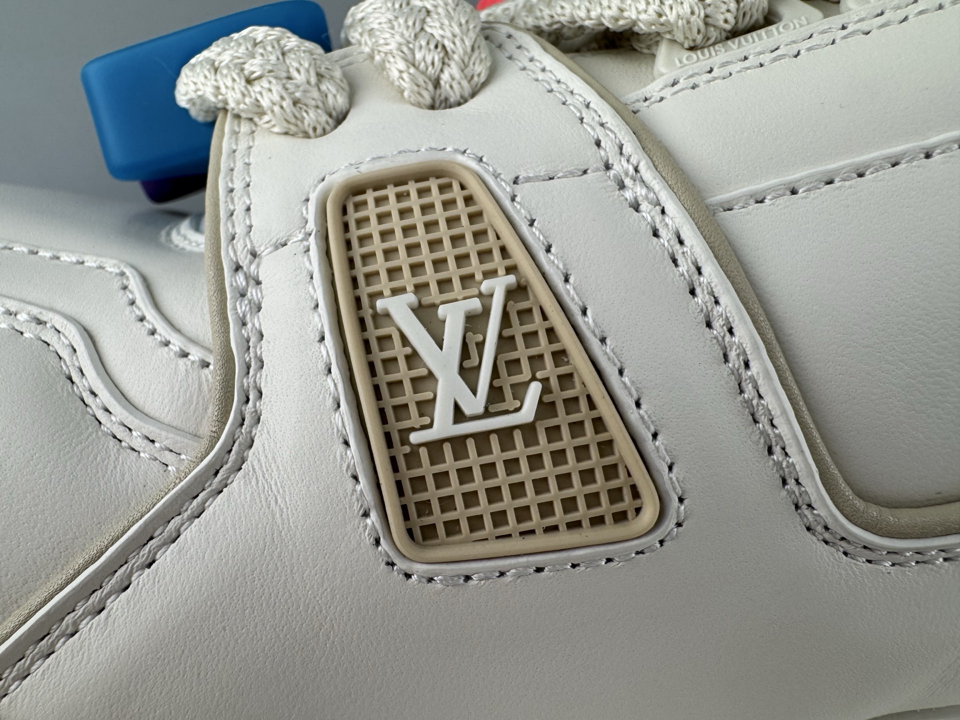 Maxi Puff on the market! You can freely compare it with the authentic one! Louis Vuitton Maxi Puff Sneakers π made with imported original factory leather. - Image 11