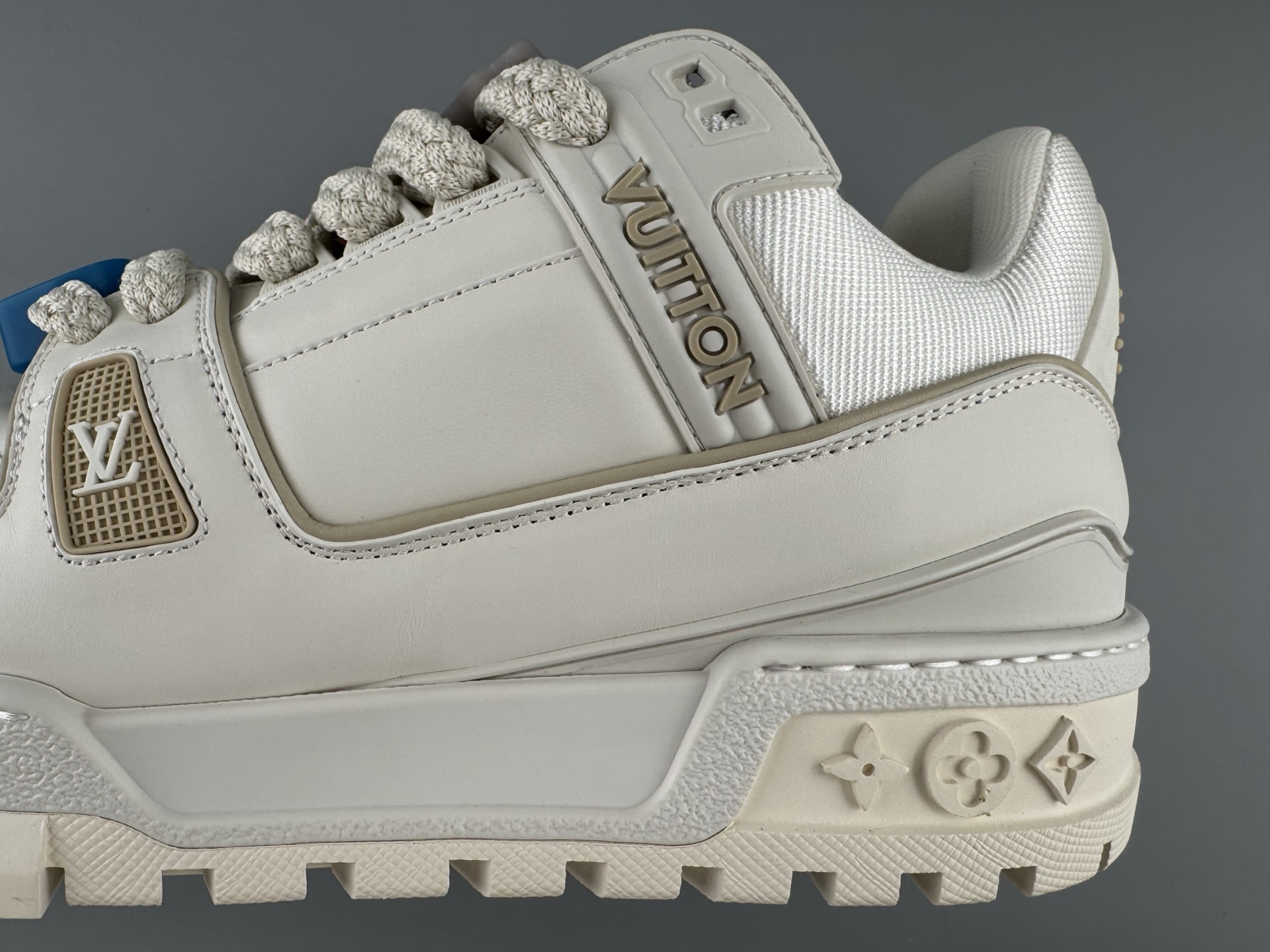 Maxi Puff on the market! You can freely compare it with the authentic one! Louis Vuitton Maxi Puff Sneakers π made with imported original factory leather. - Image 12