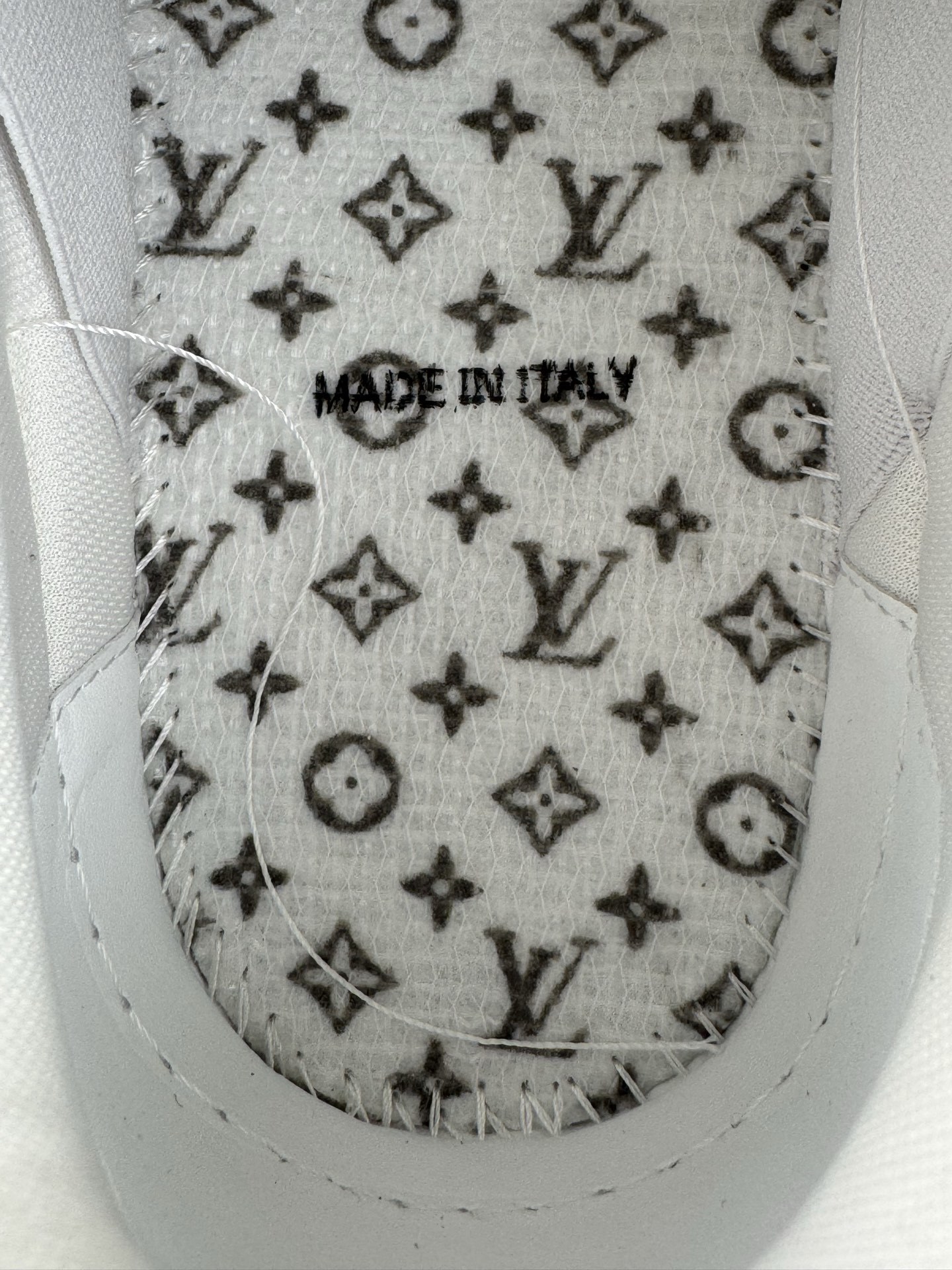 Maxi Puff on the market! You can freely compare it with the authentic one! Louis Vuitton Maxi Puff Sneakers π made with imported original factory leather. - Image 23