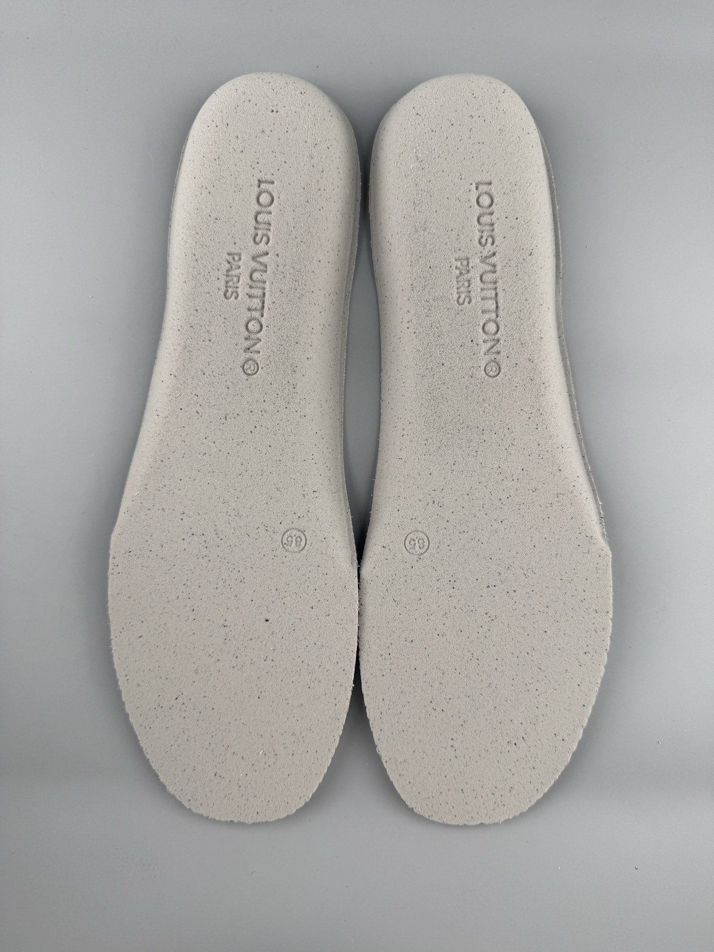Maxi Puff on the market! You can freely compare it with the authentic one! Louis Vuitton Maxi Puff Sneakers π made with imported original factory leather. - Image 24
