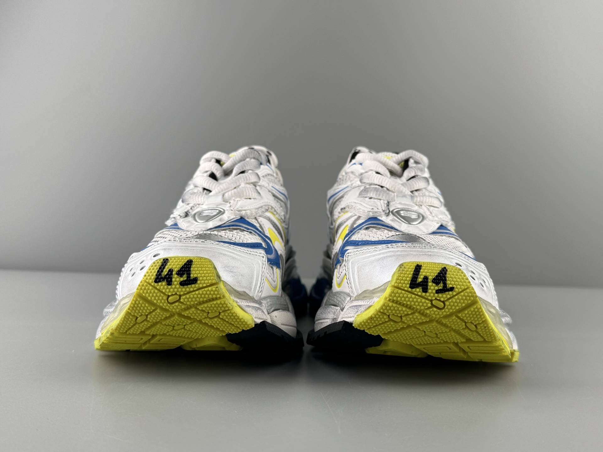 Balenciaga Runner 2.0 Lightweight mesh upper for greater breathability and comfort - Image 6