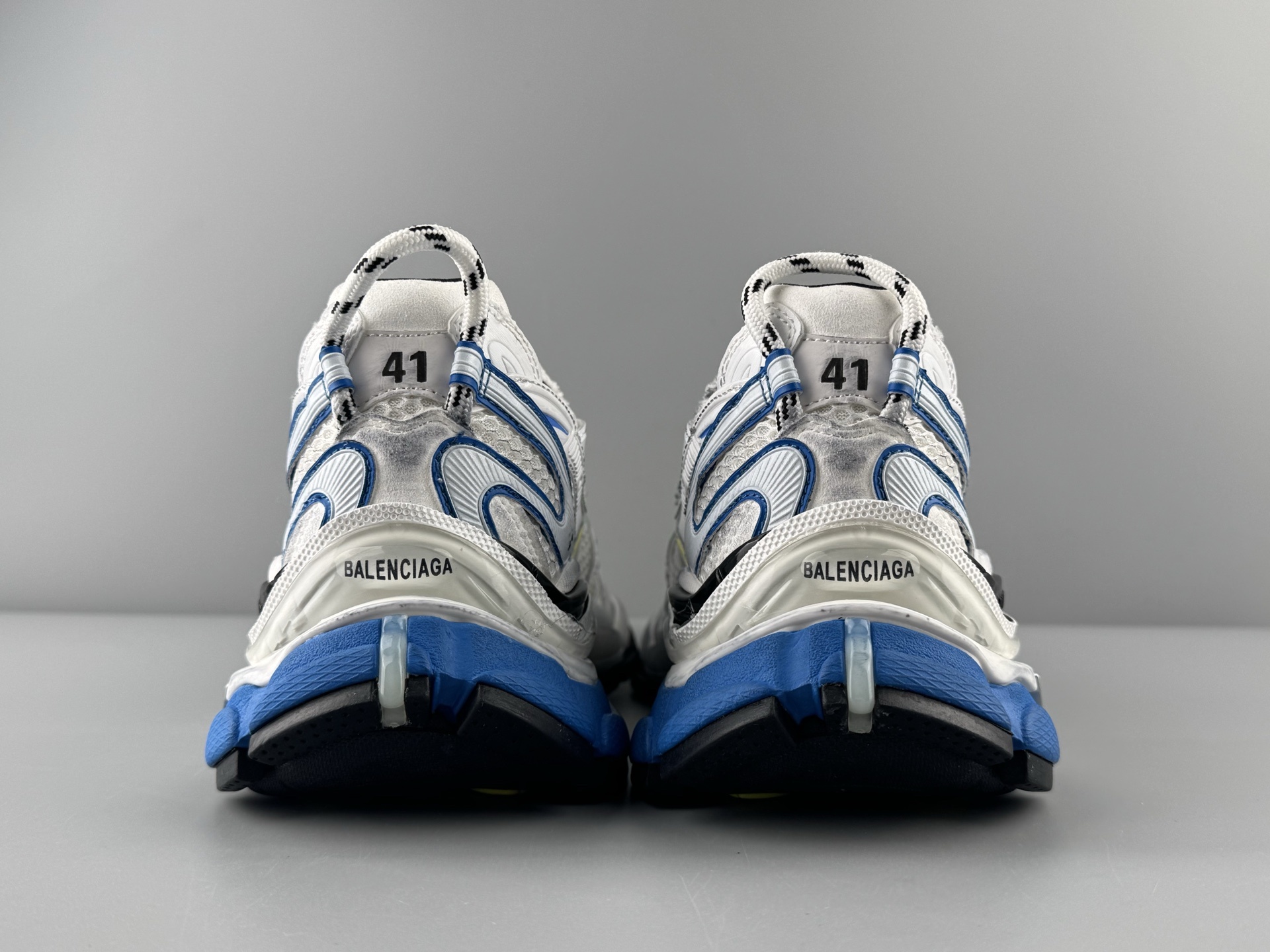 Balenciaga Runner 2.0 Lightweight mesh upper for greater breathability and comfort - Image 8